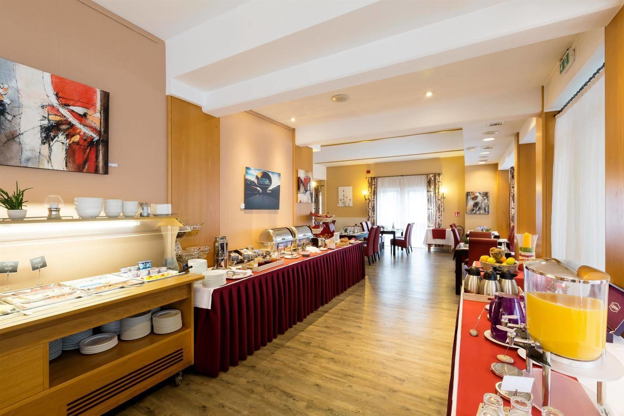 Best Western Euro Hotel Gonderange Екстериор снимка
