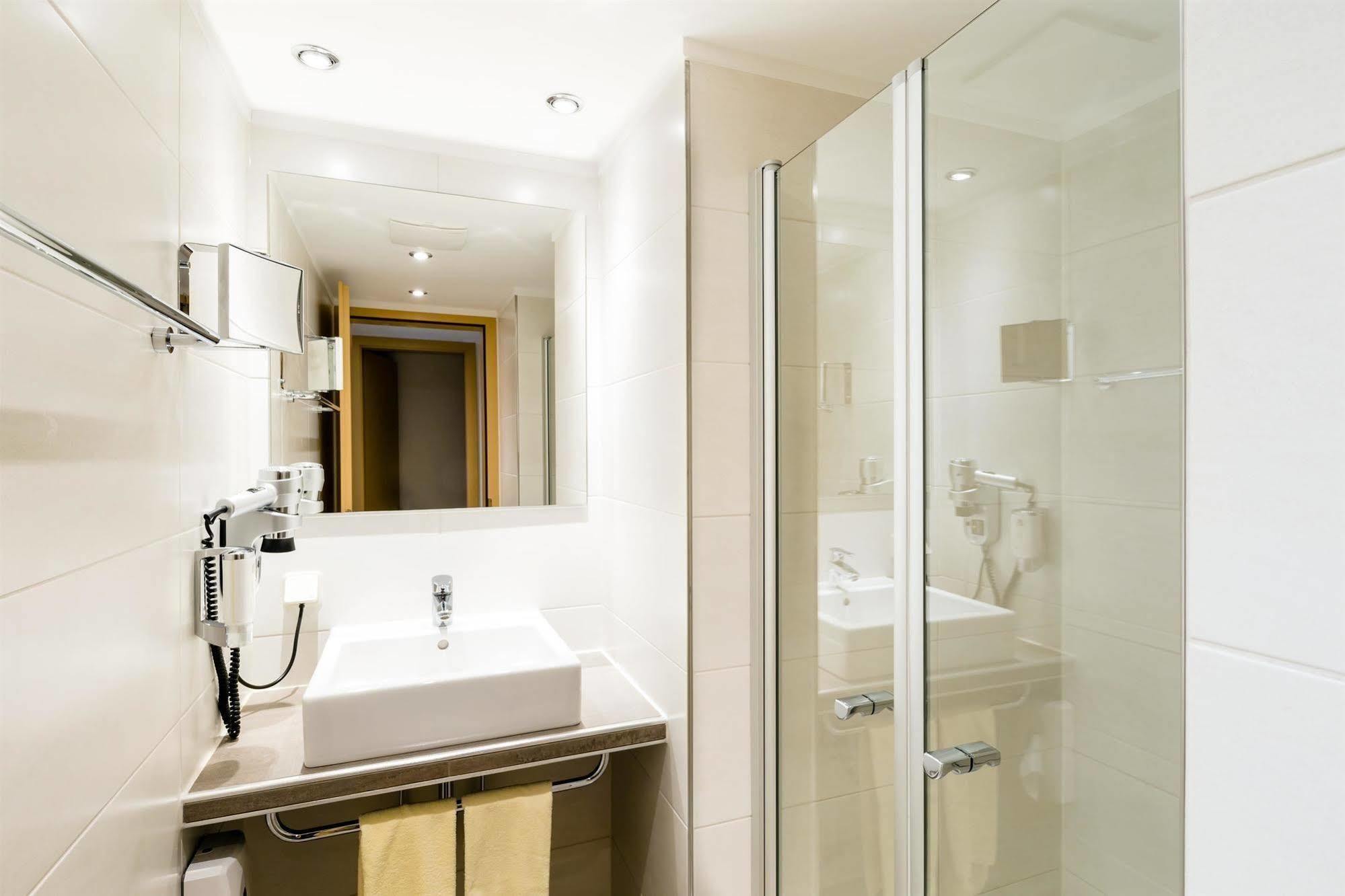 Best Western Euro Hotel Gonderange Екстериор снимка
