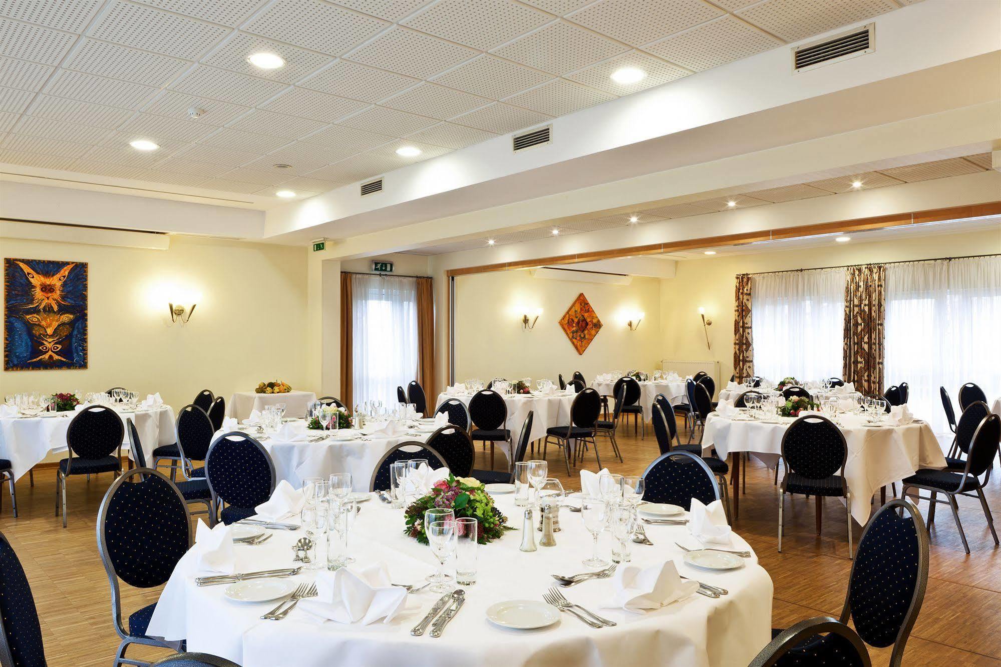 Best Western Euro Hotel Gonderange Екстериор снимка